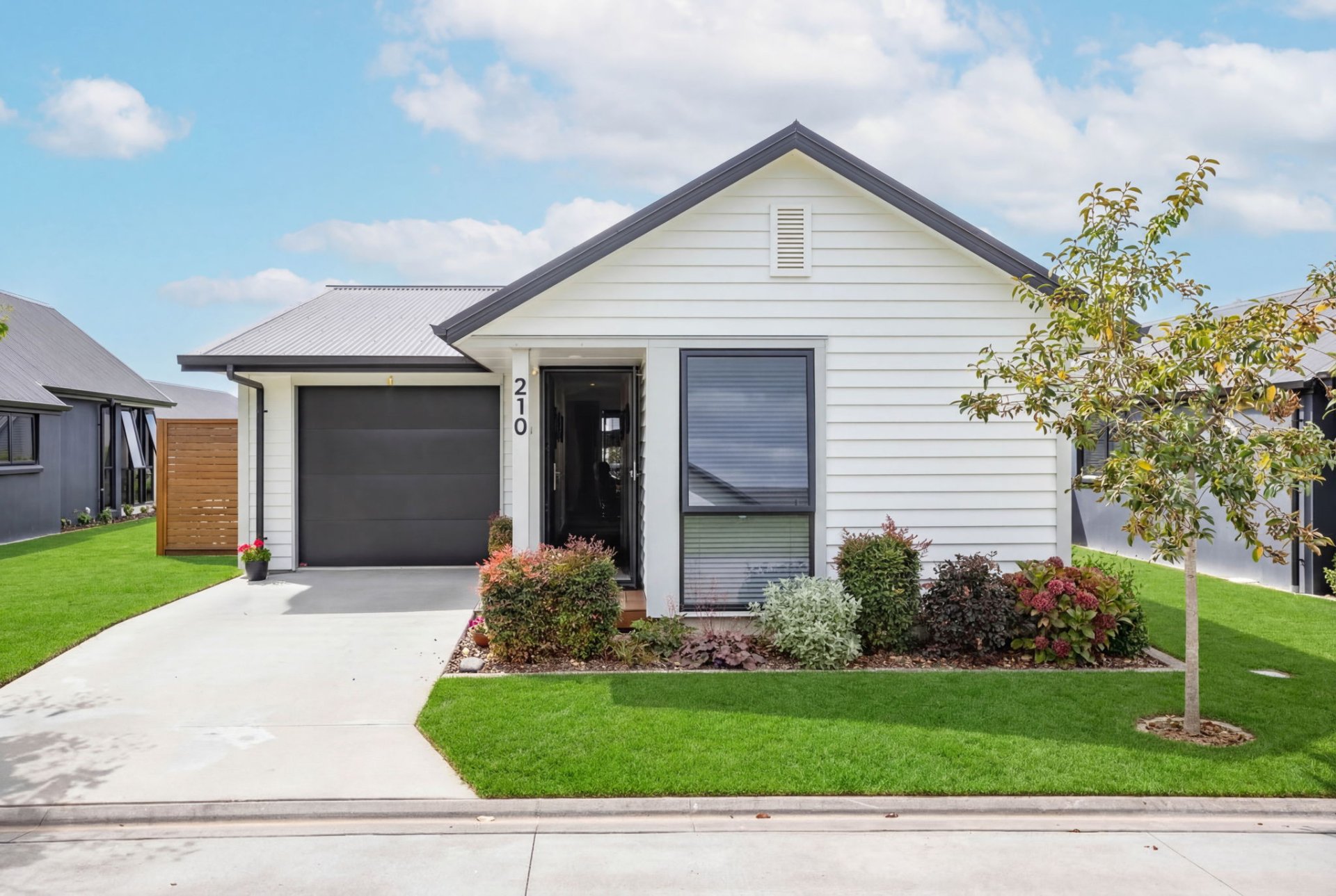 Unit 210, Cambridge Oaks Village, 14 Terry Came Drive, Cambridge 3434