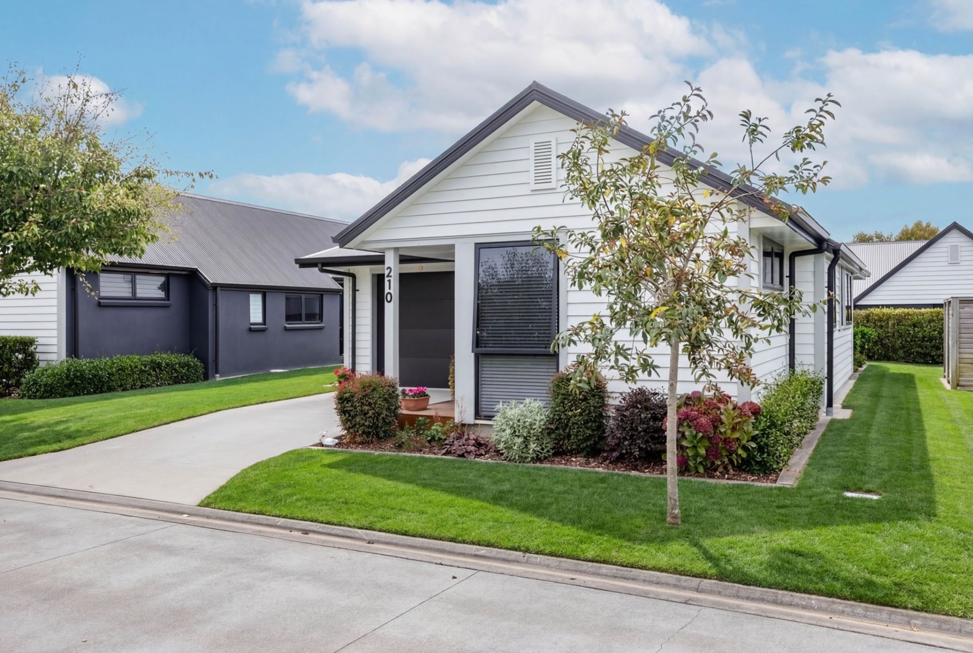 Unit 210, Cambridge Oaks Village, 14 Terry Came Drive, Cambridge 3434